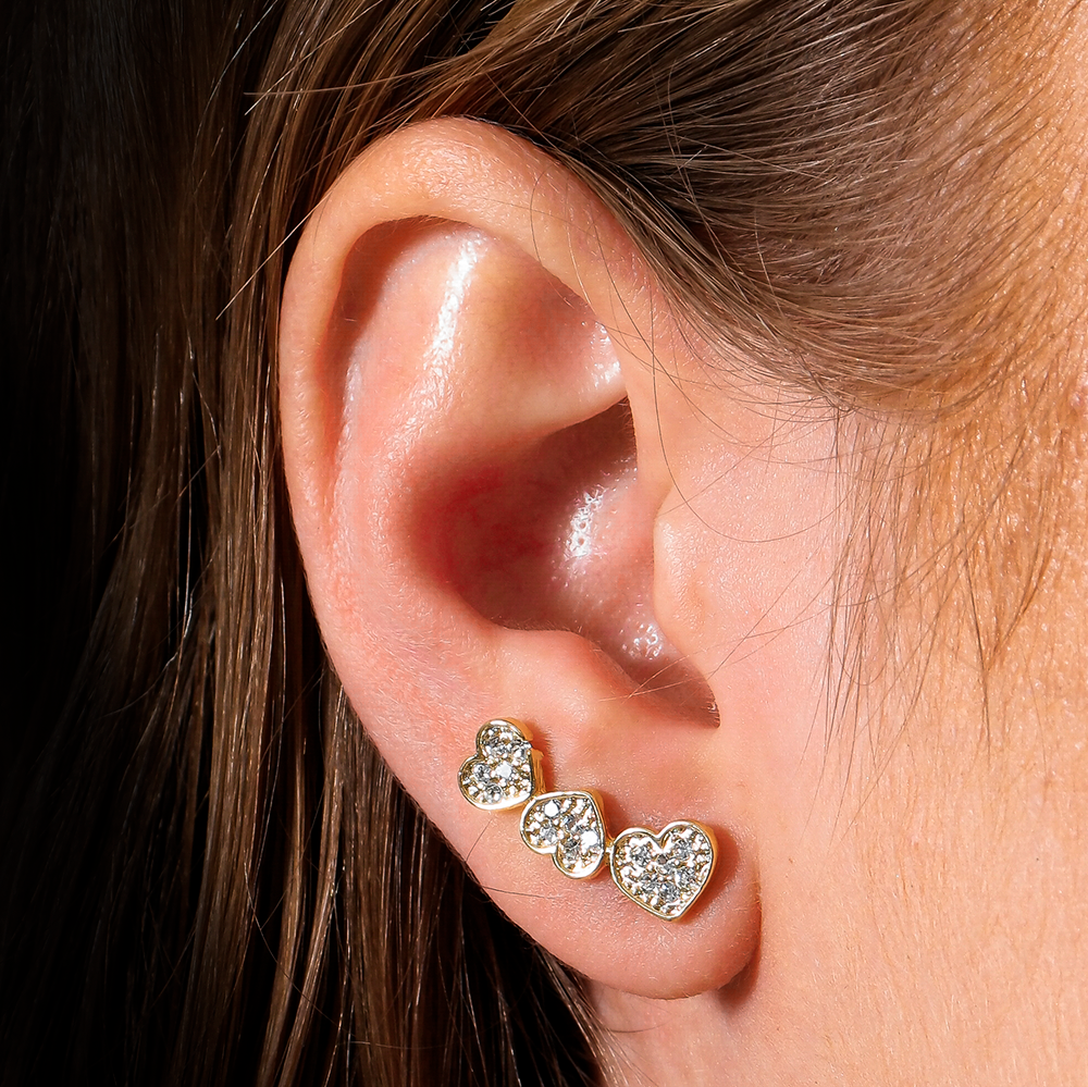 Brinco Dourado Ear Cuff de Coração com Zircônia Banhado a Ouro 24k