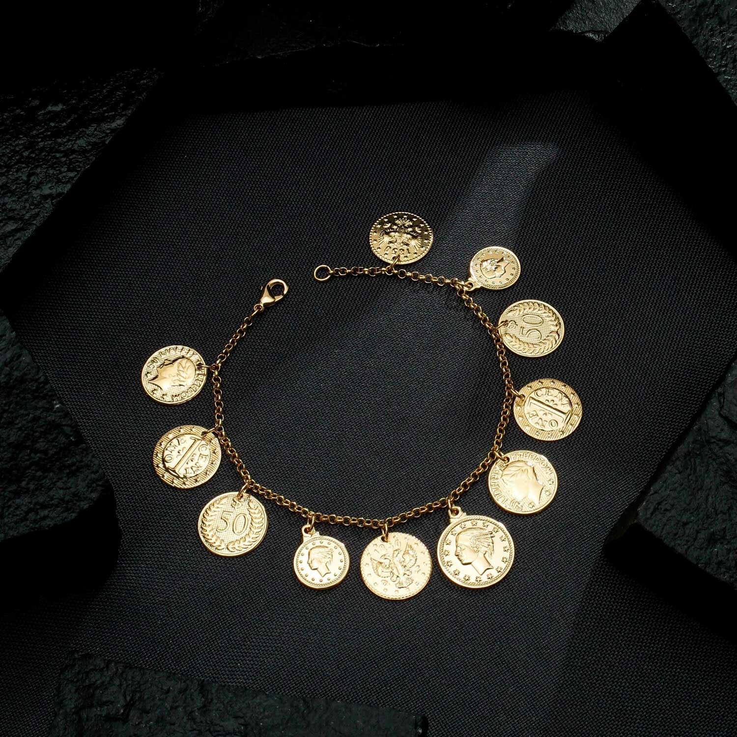 Pulseira Dourada de Moedas Antigas Banhado a Ouro 24K